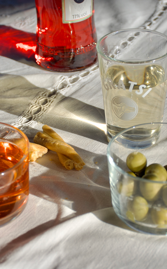 How to Make an Italian Aperitivo