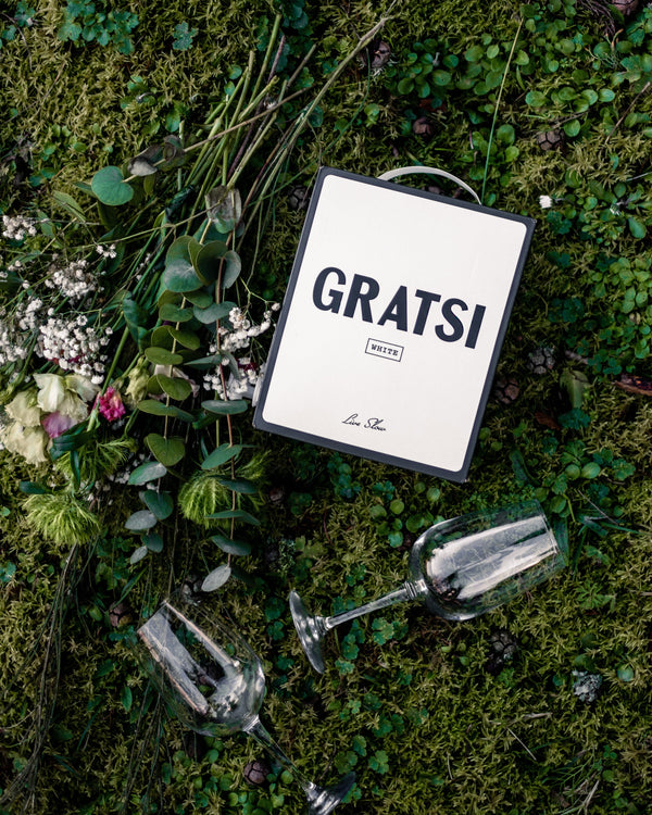 Why Boxed Wine Is a Great Option for Your Wedding