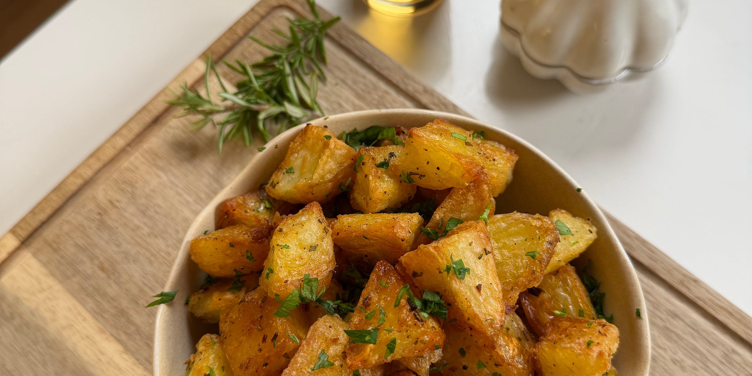Crispy Roasted Potatoes with Garlic & Rosemary