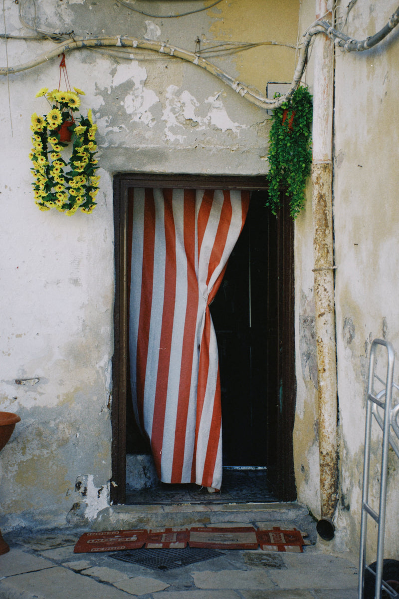 Travel lifestyle image 