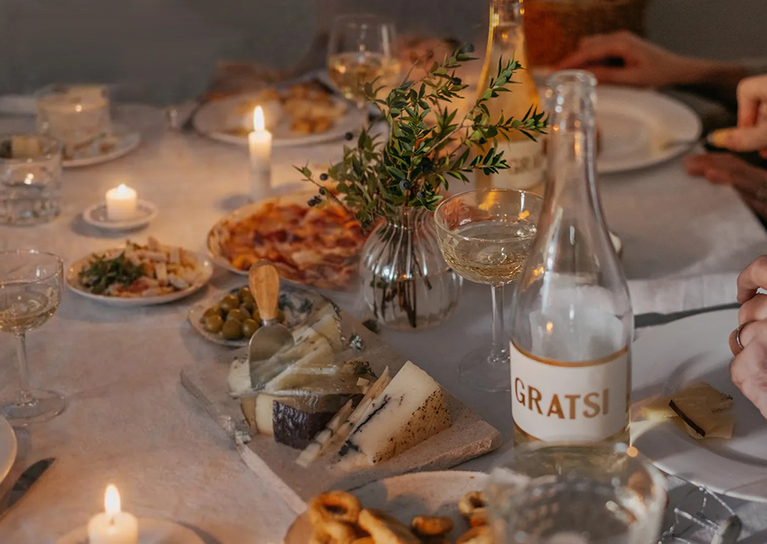 Gratsi Sparkling White at the dinner table